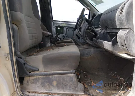 2009 Suzuki Equator Premium z USA, uszkodzony, nr VIN 5Z6BD06T29C414604